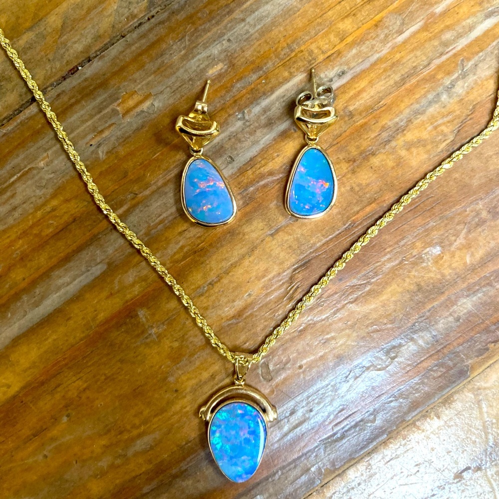 Opal, 14k gold necklace and earrings